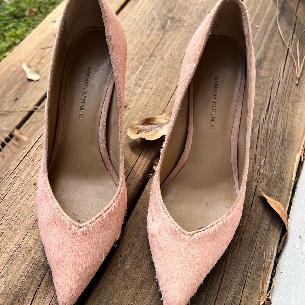 Banana Republic Women's Pink calf hair Heels